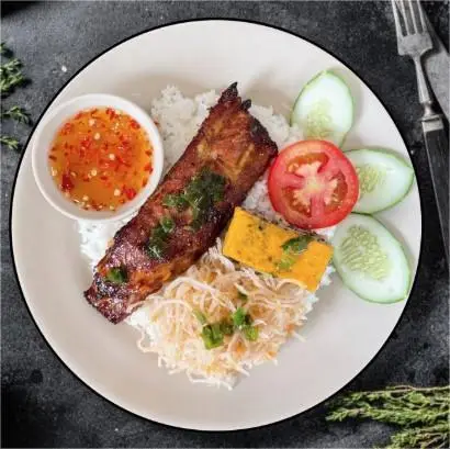 Hình ảnh Chiến - Cơm Tấm Sườn - Lê Văn Quới