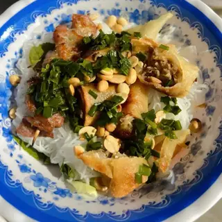 Hình ảnh Bún chả giò