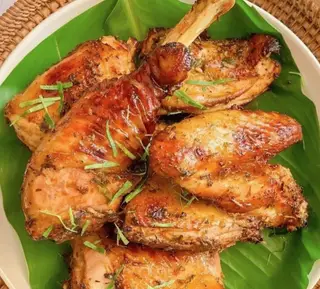 Hình ảnh Gà nướng lá chanh