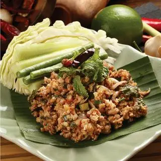 Hình ảnh Gỏi heo bằm trộn thính