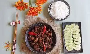 Hình ảnh Cơm thịt kho mắm ruốc