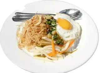 Hình ảnh Cơm bì ốp la