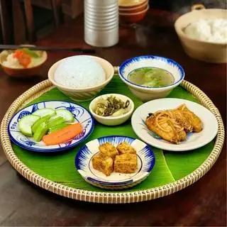 Hình ảnh Set Cơm Cánh Gà Chiên Nước Mắm