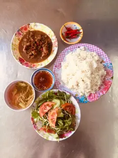 Hình ảnh Cơm thịt kho mắm ruốc