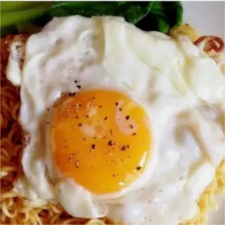 Hình ảnh Mì gói trứng opla - 1 trứng