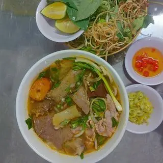 Hình ảnh Bún bò thập cẩm