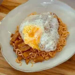 Hình ảnh Mì trộn trứng
