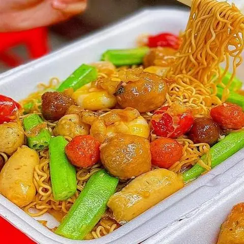 Hình ảnh Bánh Bao Bự - Mì Trộn, Mì Xào Mắm Tỏi & Ăn Vặt Viên Chiên - Trường Chinh