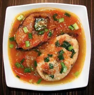 Hình ảnh Cơm cá ngừ kho cà chua