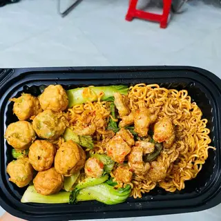 Hình ảnh Mì trộn cá viên