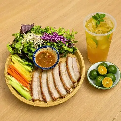 Hình ảnh Bếp Nhà Mon - Bánh Tráng Cuốn Thịt Heo, Nem Lụi Nướng & Bún Trộn Heo Quay - Mạc Thái Tổ