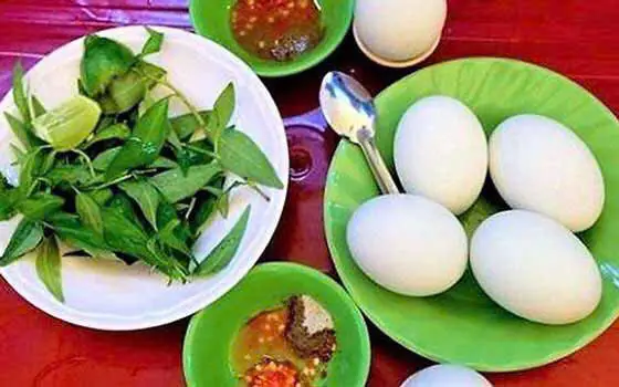 Hình ảnh Hột vịt lộn 12₫ 1 trứng 