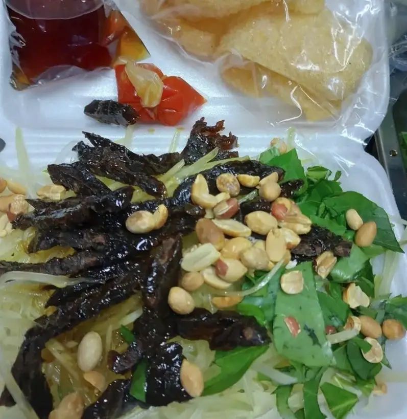 Hình ảnh Gỏi khô bò