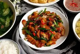 Hình ảnh Thịt vai rán ngũ vị