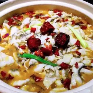 Hình ảnh Cá nấu dưa chua vị Trùng Khánh - 渝味酸菜鱼