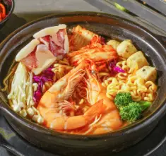 Hình ảnh Mì kim chi hải sản