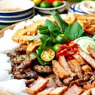 Hình ảnh Bún đậu - chả cốm - dồi sụn