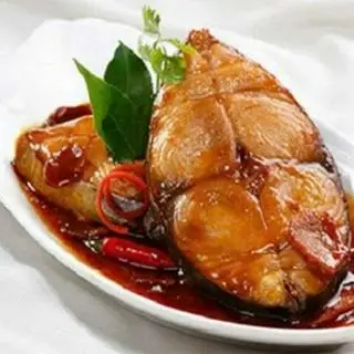 Hình ảnh Cơm cá basa kho