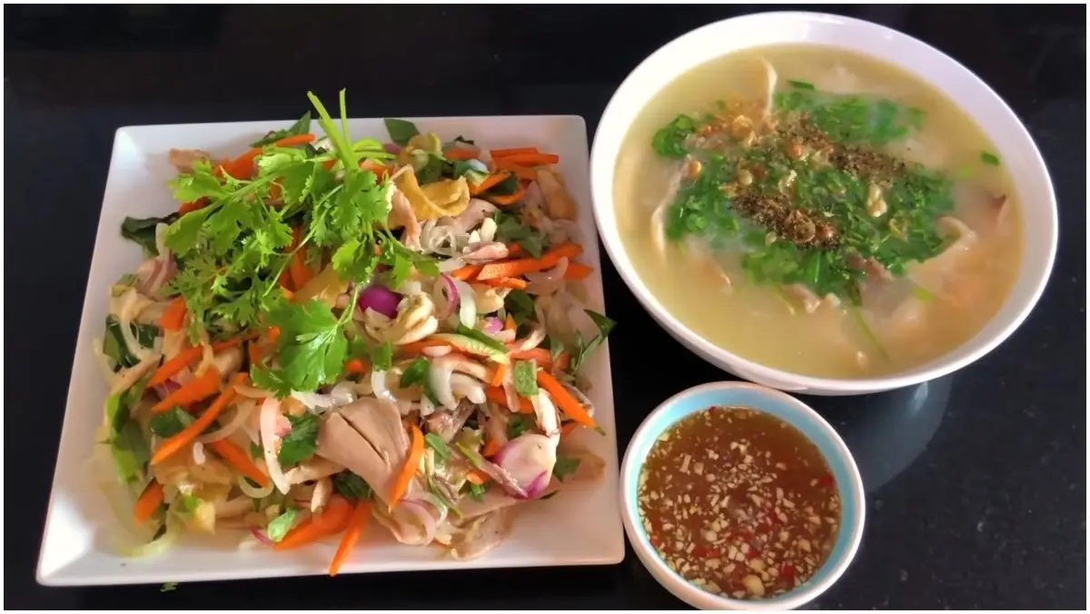 Hình ảnh Cháo gỏi gà 2 người