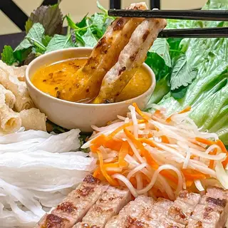 Hình ảnh Nem nướng Nha Trang - Coca