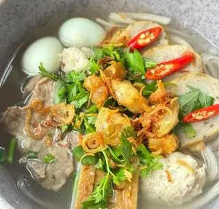 Hình ảnh Bánh canh bột mì - bột lọc - tô nhỏ