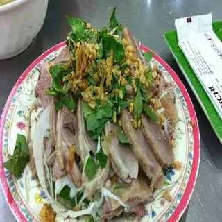 Hình ảnh Gỏi vịt phần nhỏ