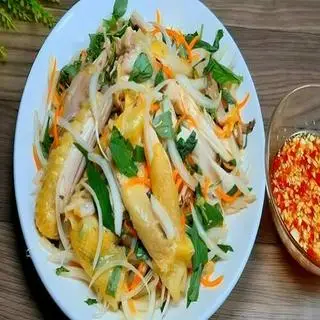 Hình ảnh Nộm gà xé phay