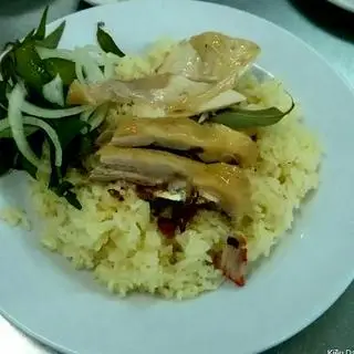 Hình ảnh Cơm gà chặt