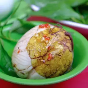 Hình ảnh Út Thúy - Hột Vịt Lộn & Cút Lộn Xào - Bưng Ông Thoàn