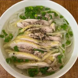 Hình ảnh Phở má đùi