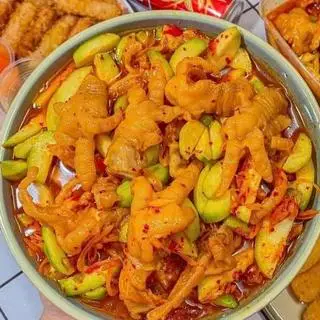Hình ảnh Chân gà mix gân bò