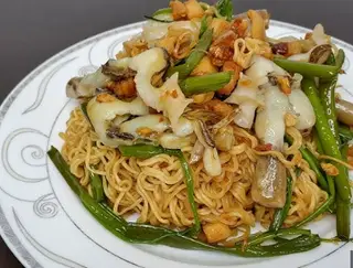 Hình ảnh Móng tay xào mì
