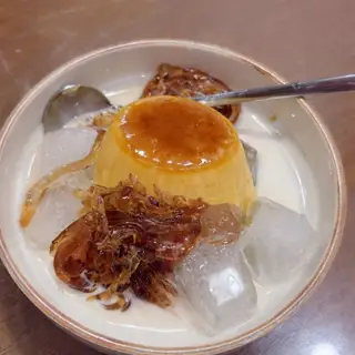 Hình ảnh 1 flan truyền thống - thạch sợi đường nâu - cốt béo cafe