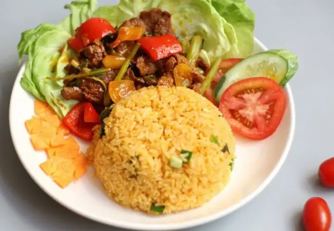 Hình ảnh Cơm chiên bò lúc lắc