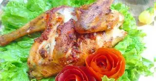 Hình ảnh Gà nướng nửa con