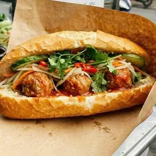 Hình ảnh Bánh mì xíu mại