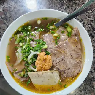 Hình ảnh Bún bò nạm - chả