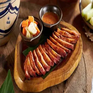 Hình ảnh Má heo da giòn