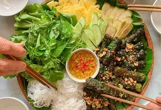 Hình ảnh Bò nướng lá lốt