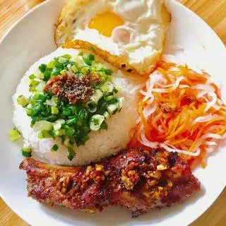 Hình ảnh Cơm tấm sườn ốp la