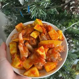 Hình ảnh Chân gà sốt Thái nhà làm nước sốt đậm vị