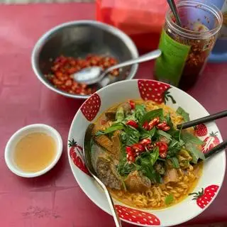 Hình ảnh Phá lấu mì gói 1 vắt