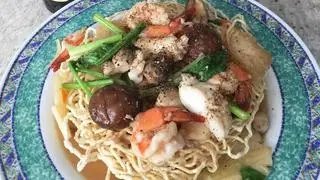 Hình ảnh Mì xào giòn thập cẩm