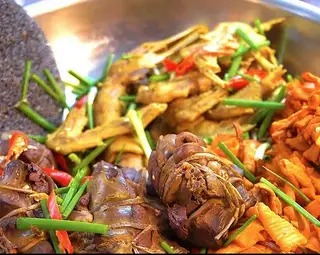Hình ảnh Phá lấu vịt 1 phần 4 con
