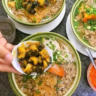 Hình ảnh Canh bún cua ốc