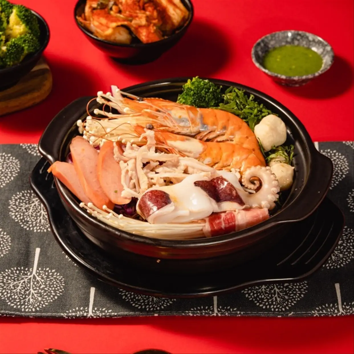 Hình ảnh Mì kim chi thập cẩm