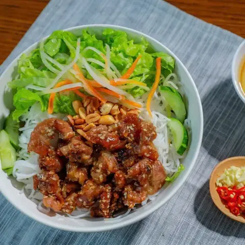 Hình ảnh Bún, Bánh Mì Thịt Nướng & Ăn Vặt Thiên Ý - Cộng Hòa