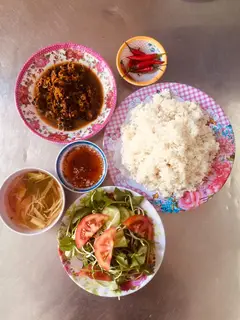 Hình ảnh Cơm ốc bưu kho xả