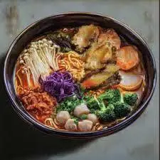 Hình ảnh Mì cay nấm đùi gà bào ngư