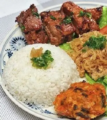 Hình ảnh Cơm tấm sườn mỡ